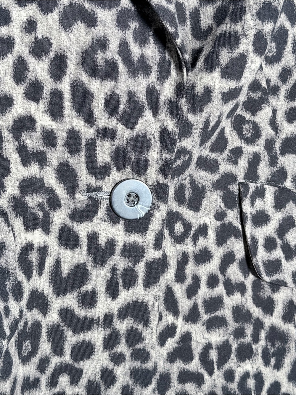 CAbi Leopard Print Blazer Jacket in Black and Tan Sz 2 - Picture 5 of 15